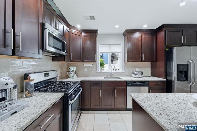647-649 Devon Street, Kearny, NJ 07032
