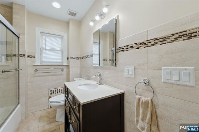647-649 Devon Street, Kearny, NJ 07032
