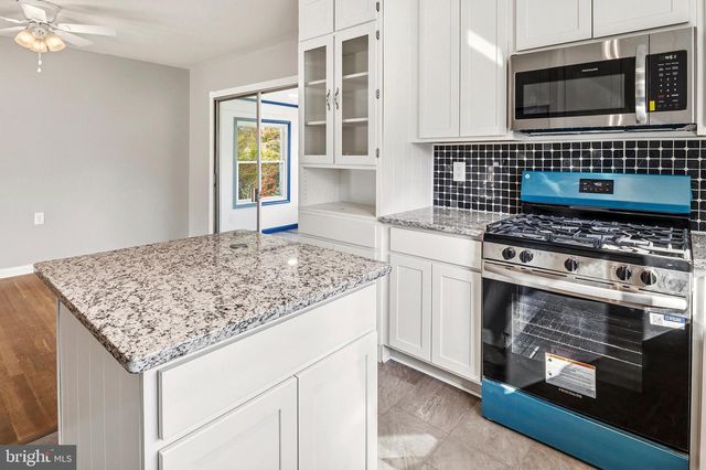 1219 REDCLIFFE, Catonsville, MD 21228