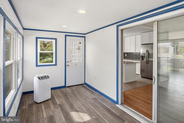 1219 REDCLIFFE, Catonsville, MD 21228