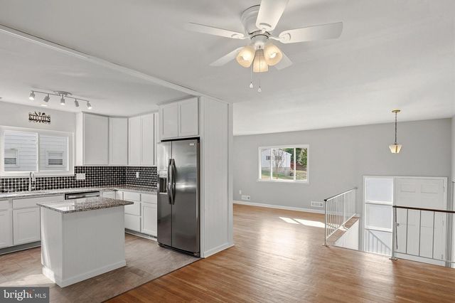 1219 REDCLIFFE, Catonsville, MD 21228