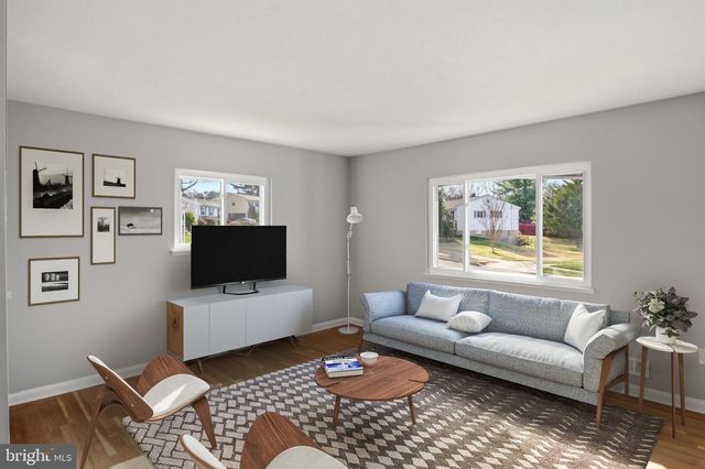 1219 REDCLIFFE, Catonsville, MD 21228