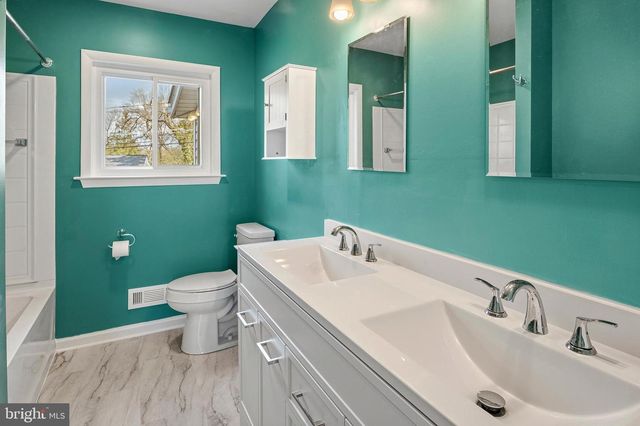 1219 REDCLIFFE, Catonsville, MD 21228