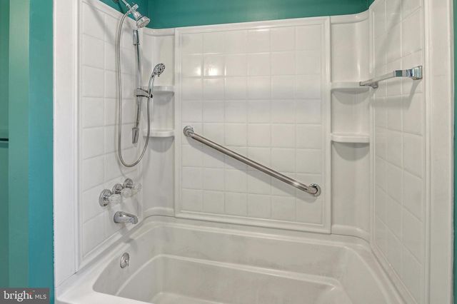 1219 REDCLIFFE, Catonsville, MD 21228