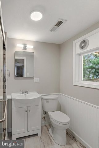 1219 REDCLIFFE, Catonsville, MD 21228