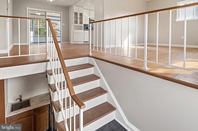 1219 REDCLIFFE, Catonsville, MD 21228