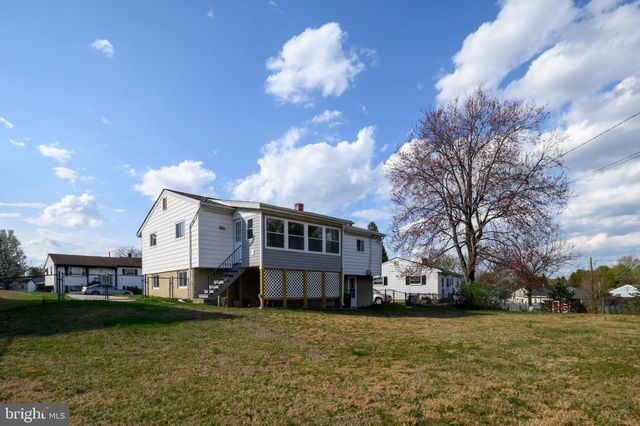 1219 REDCLIFFE, Catonsville, MD 21228