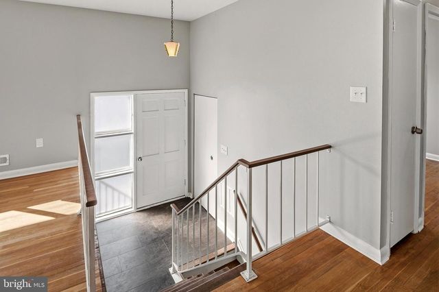 1219 REDCLIFFE, Catonsville, MD 21228