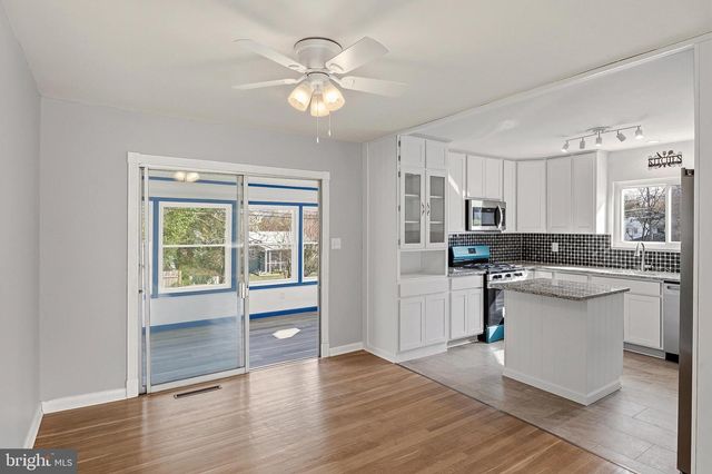 1219 REDCLIFFE, Catonsville, MD 21228