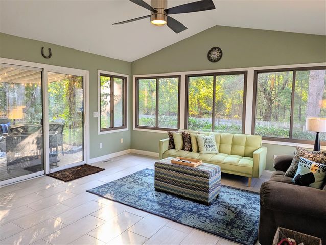 5322 Lynhill Street, Portage, MI 49024