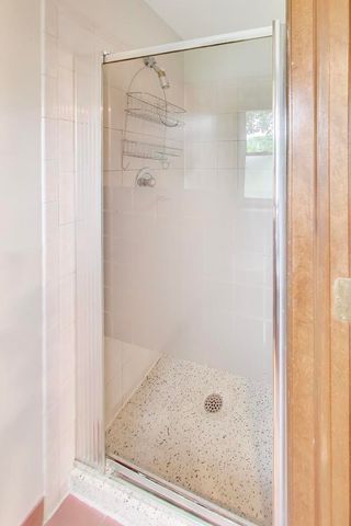 2620 N Phelps Avenue, Arlington Heights, IL 60004