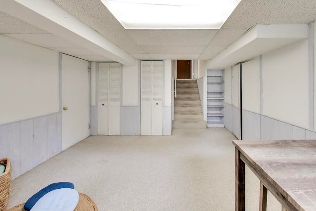 2620 N Phelps Avenue, Arlington Heights, IL 60004
