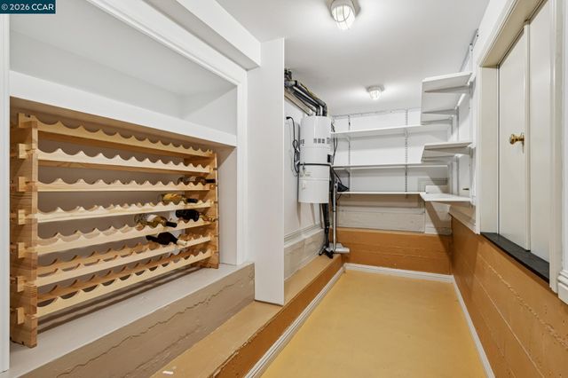 15 Los Dedos, Orinda, CA 94563