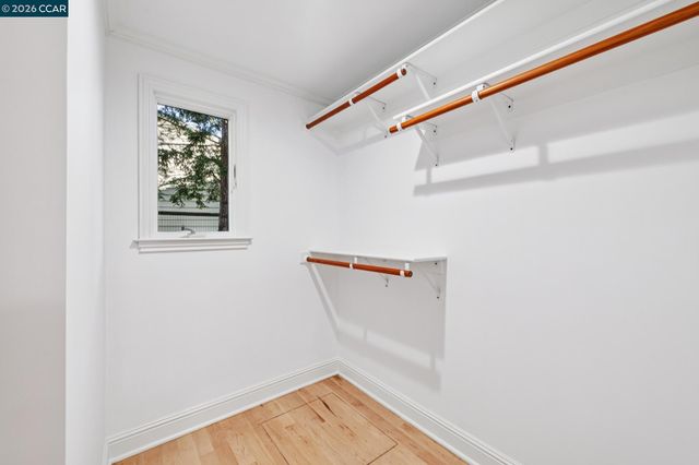 15 Los Dedos, Orinda, CA 94563