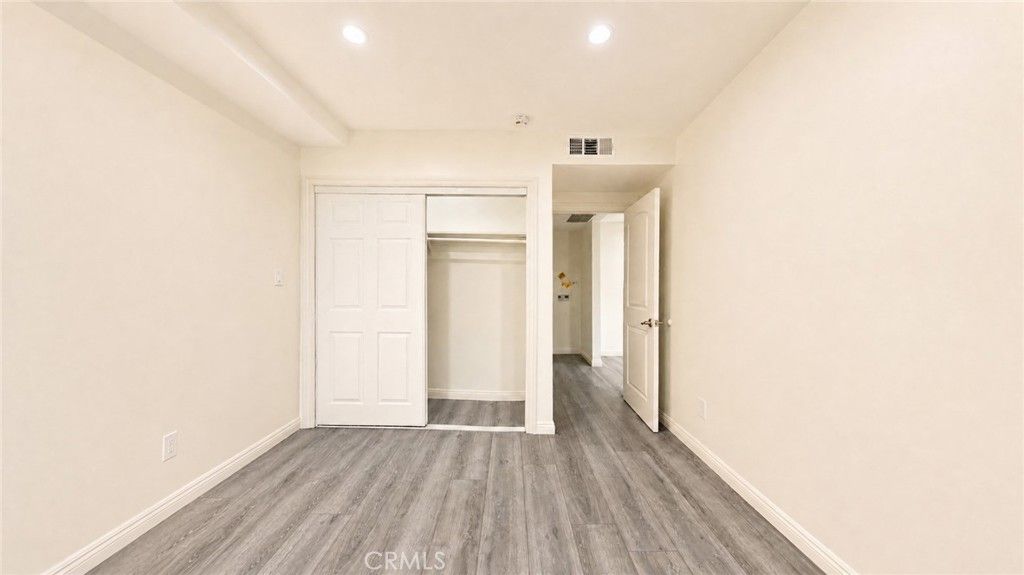 Image 39 of property listing at 6851 Foothill, Tujunga, CA 91042