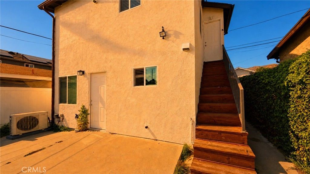 Image 47 of property listing at 6851 Foothill, Tujunga, CA 91042