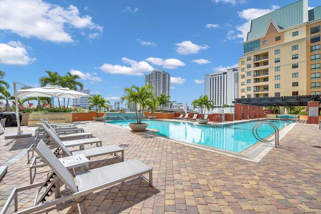 110 N FEDERAL Highway 815, Fort Lauderdale, FL 33301