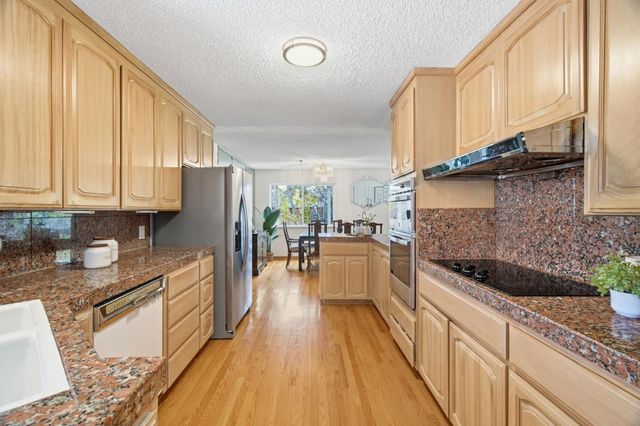 1071 Colony Hills Lane, Cupertino, CA 95014