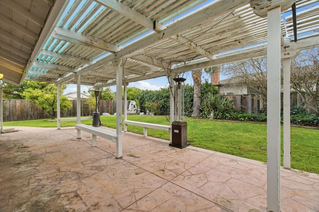 1071 Colony Hills Lane, Cupertino, CA 95014