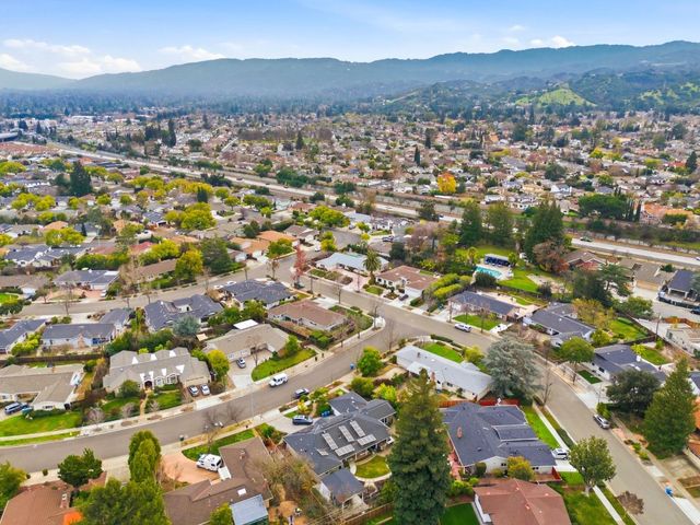 1071 Colony Hills Lane, Cupertino, CA 95014