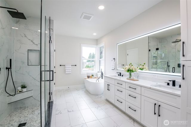 12648 NE 80th Street, Kirkland, WA 98033