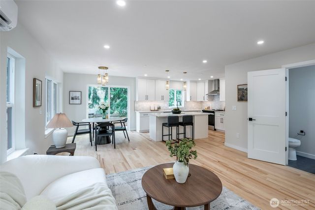 12648 NE 80th Street, Kirkland, WA 98033