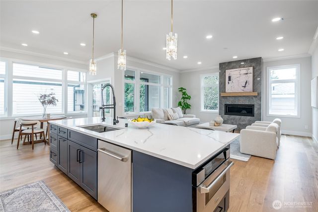 12648 NE 80th Street, Kirkland, WA 98033