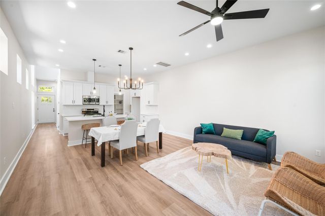 921 East 38th Street, Houston, TX 77022