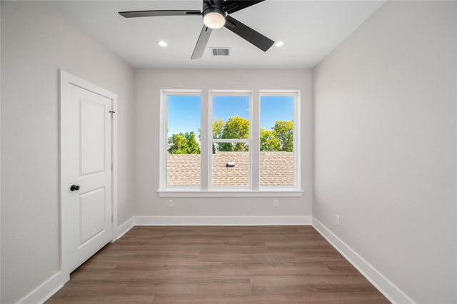 921 East 38th Street, Houston, TX 77022