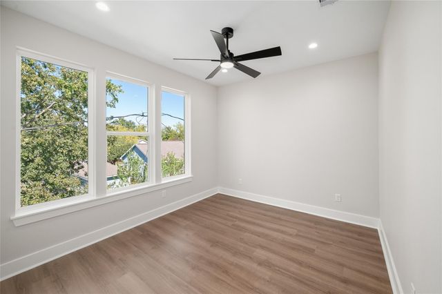 921 East 38th Street, Houston, TX 77022