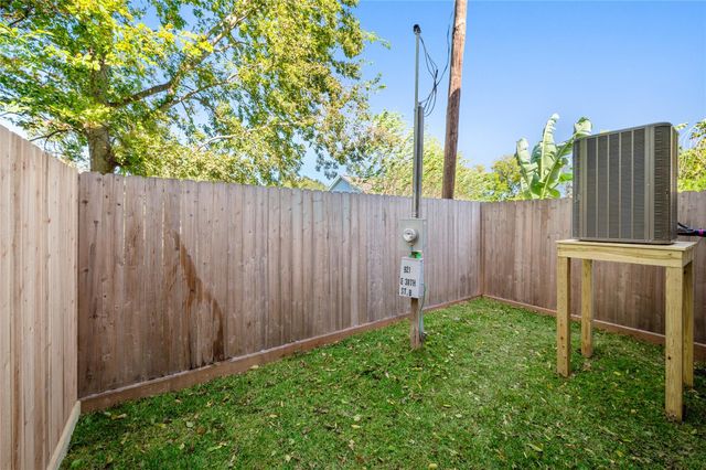 921 East 38th Street, Houston, TX 77022