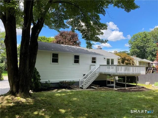 10 Donohue Drive, Norwalk, CT 06851