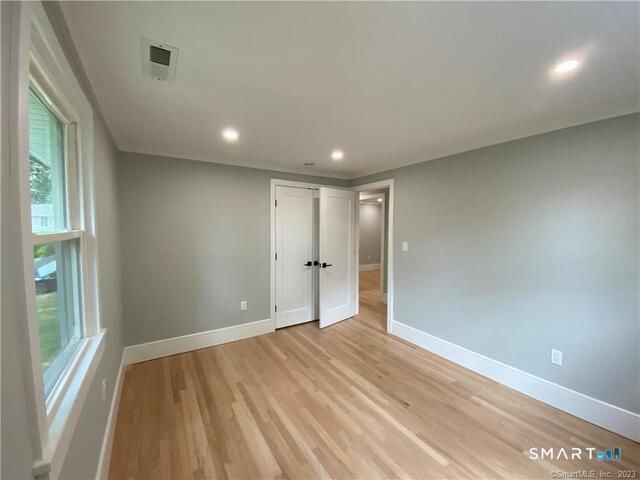10 Donohue Drive, Norwalk, CT 06851