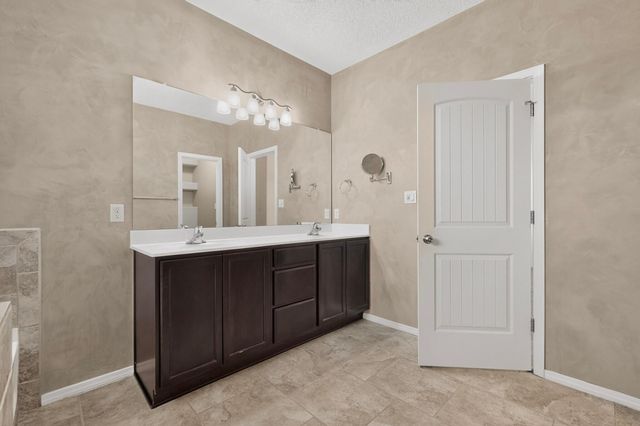 2005 Northlands Drive SE, Albuquerque, NM 87123