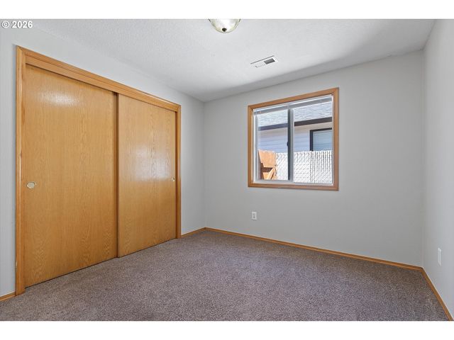 8111 Ne 166TH Ave, Vancouver, WA 98682