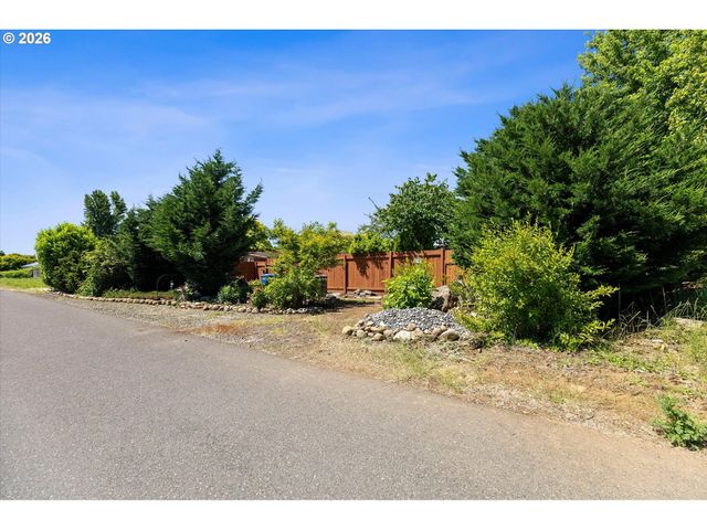 8111 Ne 166TH Ave, Vancouver, WA 98682