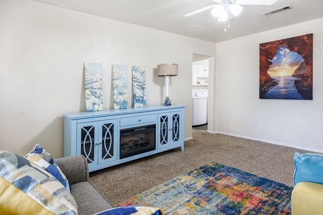 1723 Alhambra Street, Dallas, TX 75217