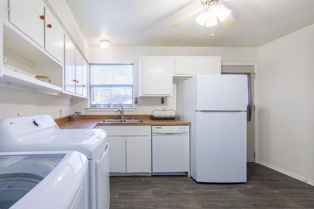 1723 Alhambra Street, Dallas, TX 75217