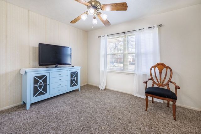 1723 Alhambra Street, Dallas, TX 75217