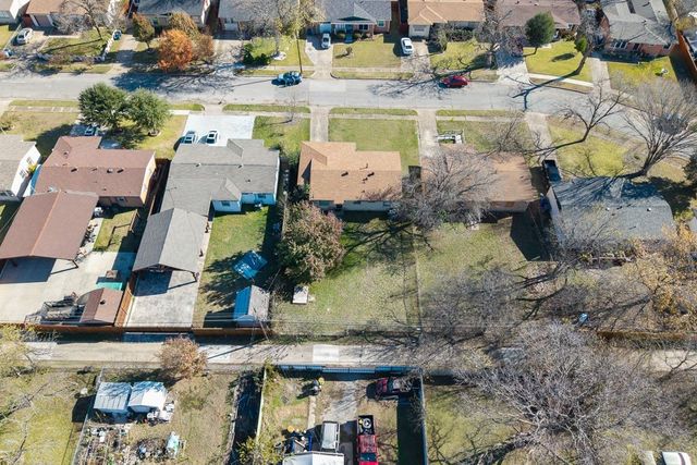 1723 Alhambra Street, Dallas, TX 75217