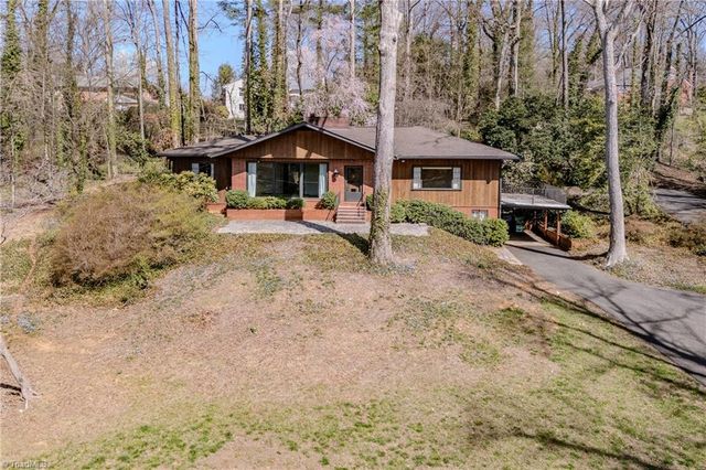 129 Oaklawn Road, Mount Airy, NC 27030