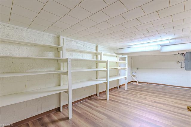 129 Oaklawn Road, Mount Airy, NC 27030