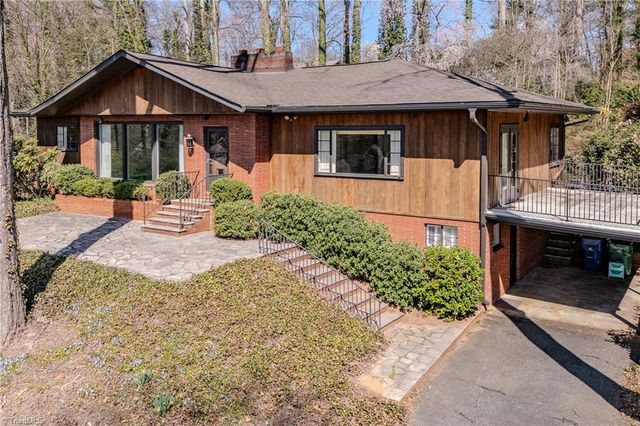 129 Oaklawn Road, Mount Airy, NC 27030