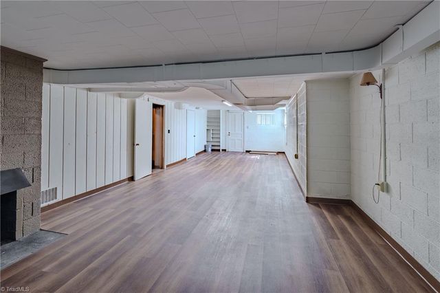 129 Oaklawn Road, Mount Airy, NC 27030