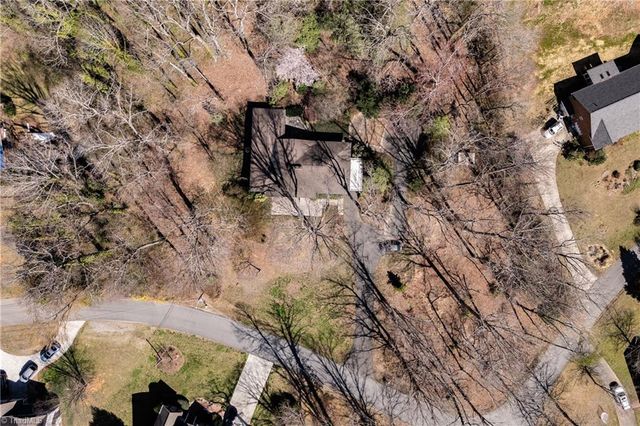 129 Oaklawn Road, Mount Airy, NC 27030