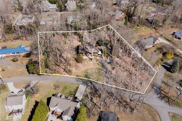 129 Oaklawn Road, Mount Airy, NC 27030