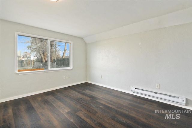 213 E Freeport Street, Caldwell, ID 83605