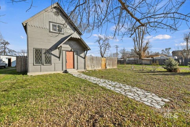 213 E Freeport Street, Caldwell, ID 83605