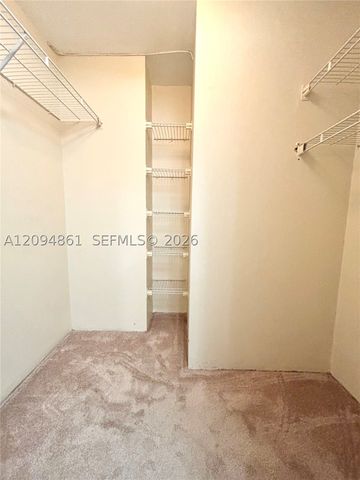 20301 W Country Club Dr 1025, Aventura, FL 33180