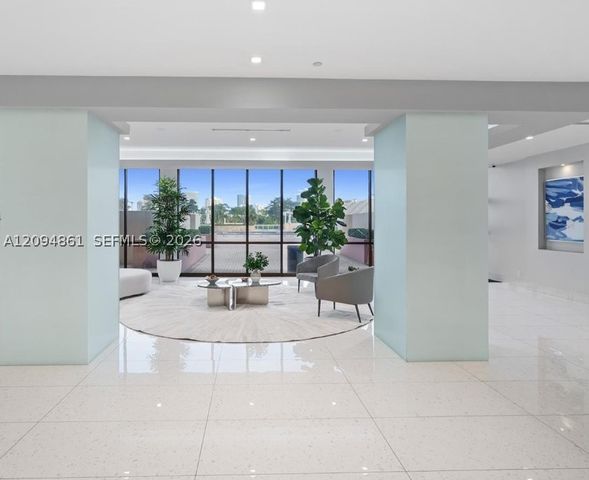 20301 W Country Club Dr 1025, Aventura, FL 33180